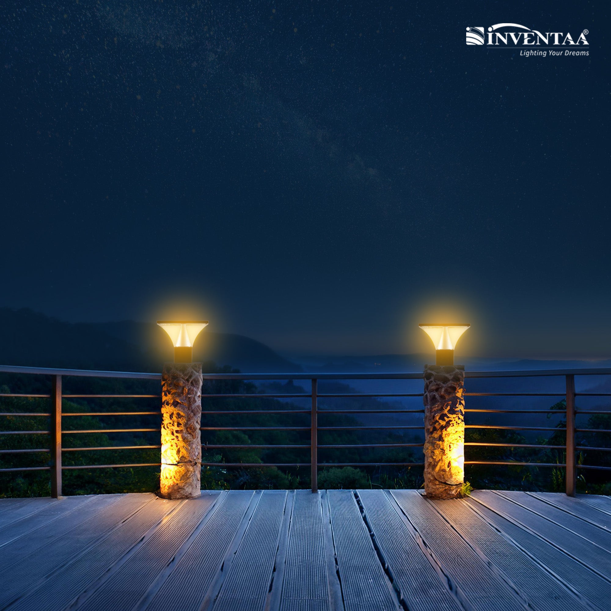 Bloom Solar LED Outdoor Gate Light
