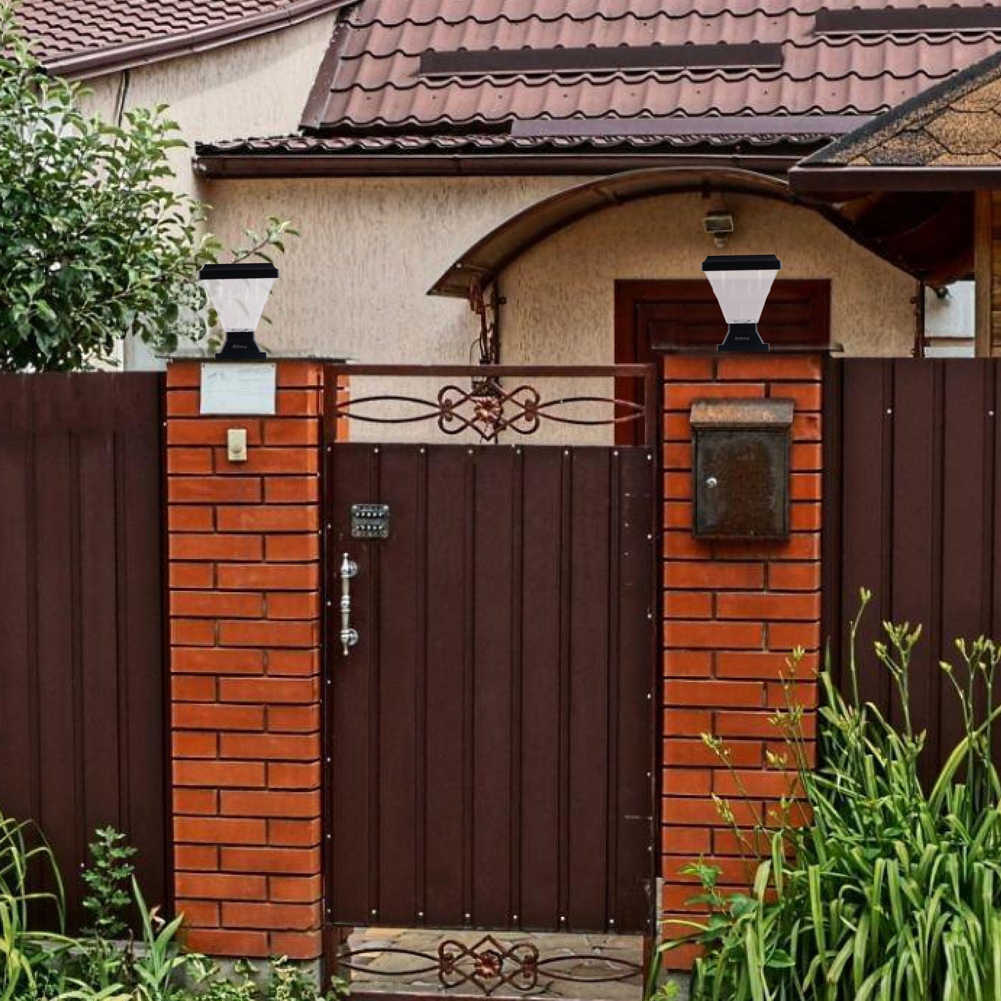 Chiti Gate Light Design LED Pillar Light for Outdoor (Without Bulb)