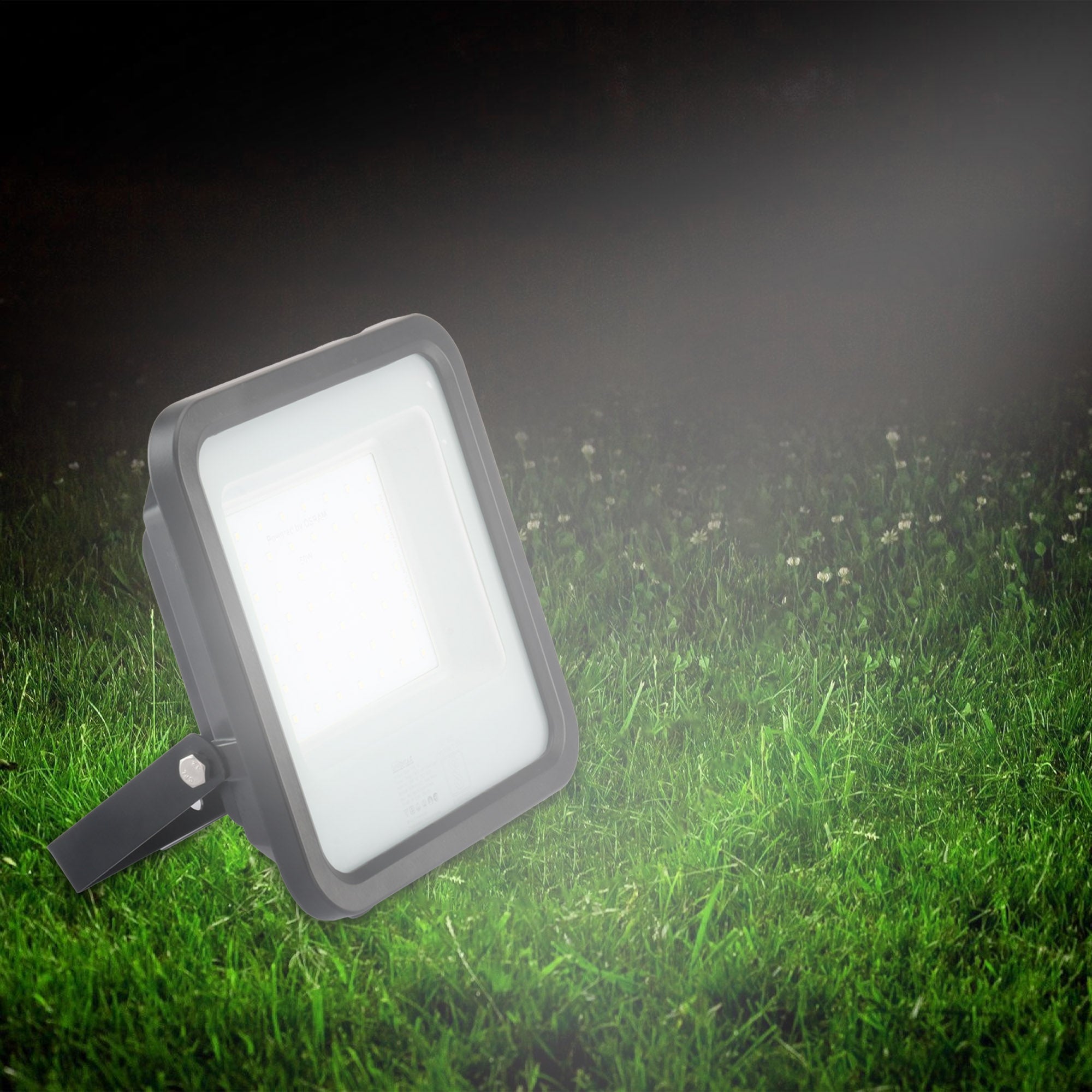 Fabra 150W led flood light emitting cool white glow #watts_150w