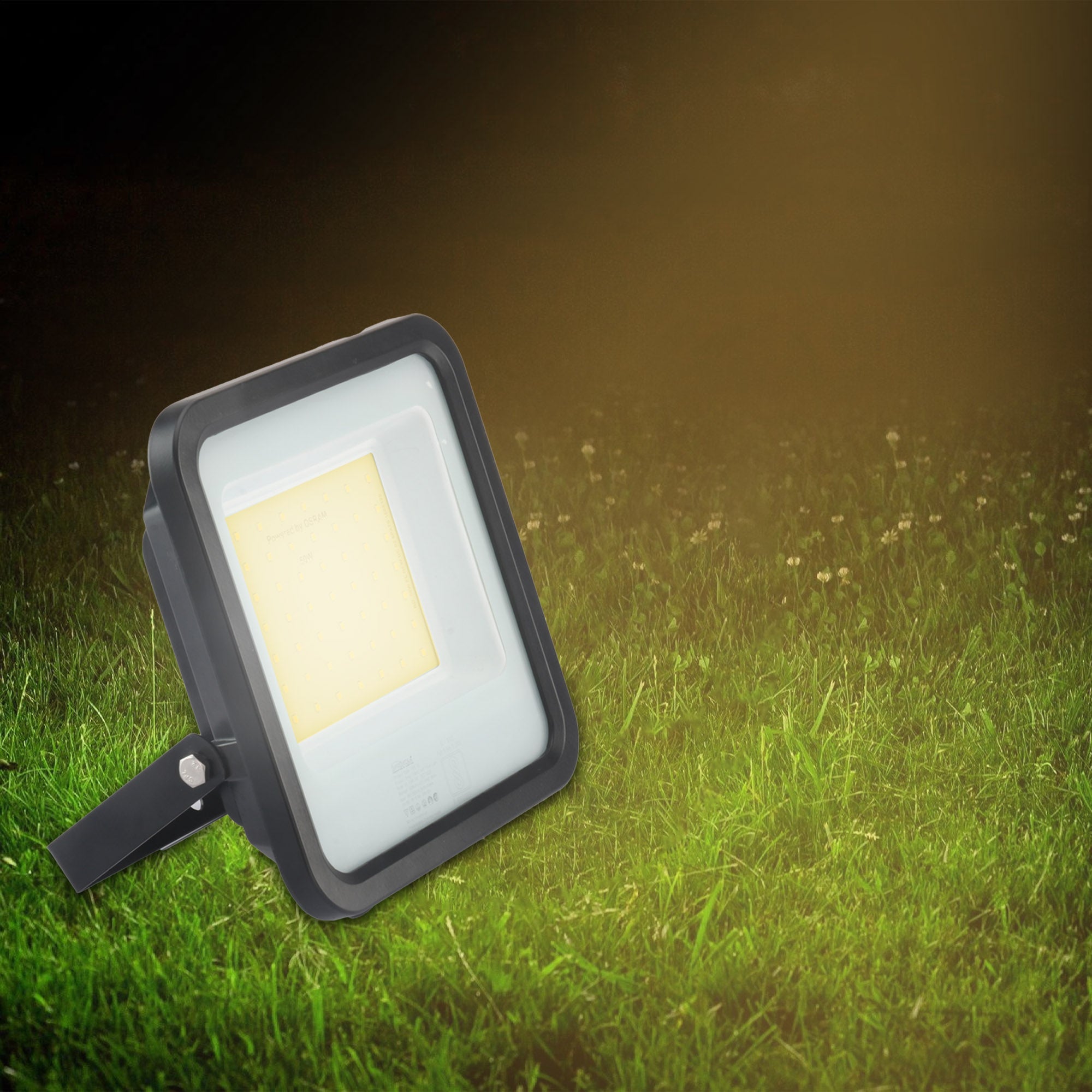 Fabra 150W led flood light emitting emitting warm white glow #watts_150w