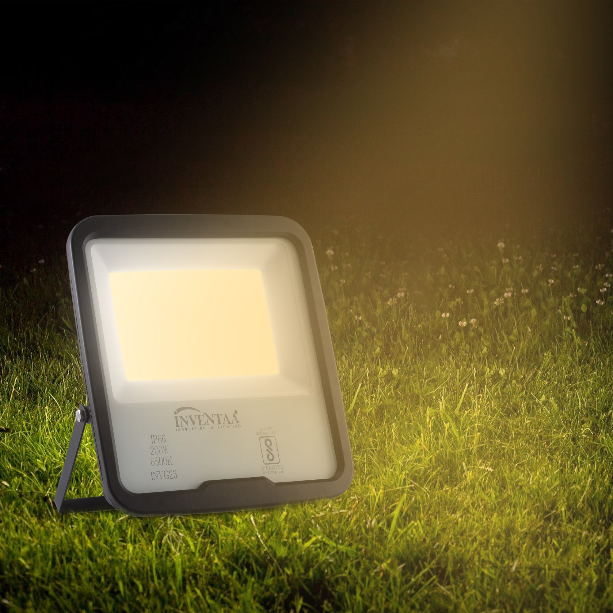 Fabra 30W led flood light emitting warm white glow #watts_30w