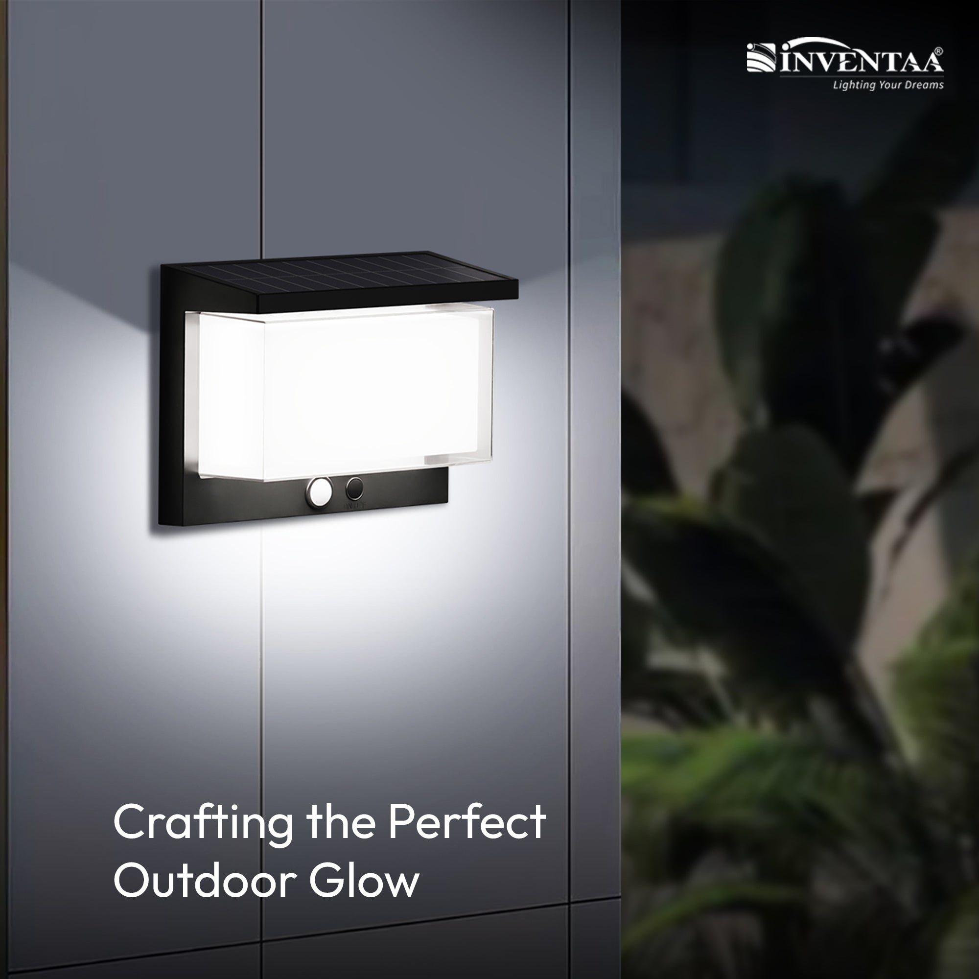 Vita Solar LED Outdoor Wall Light